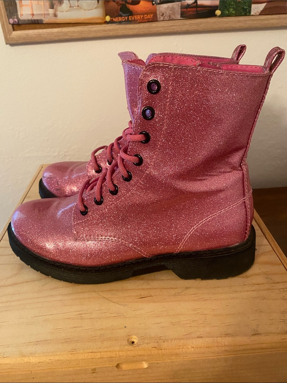 Womens pink glitter fashion combat boot